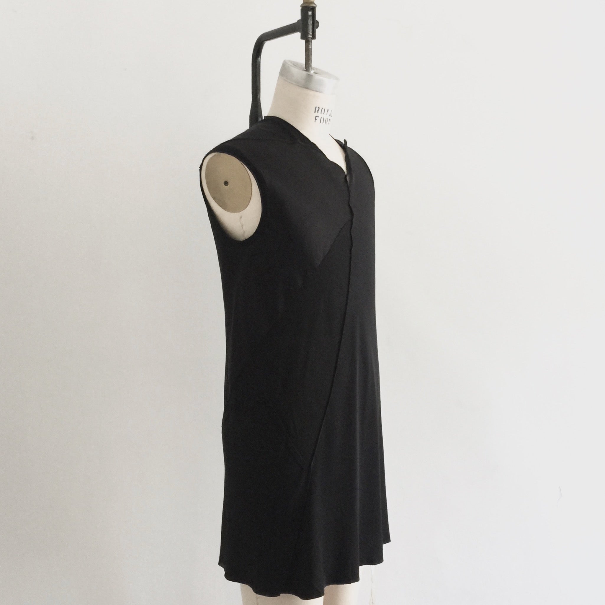 agender | kammacloth...one of a kind...medium, uni-spiral sleeveless tunic... ready to buy